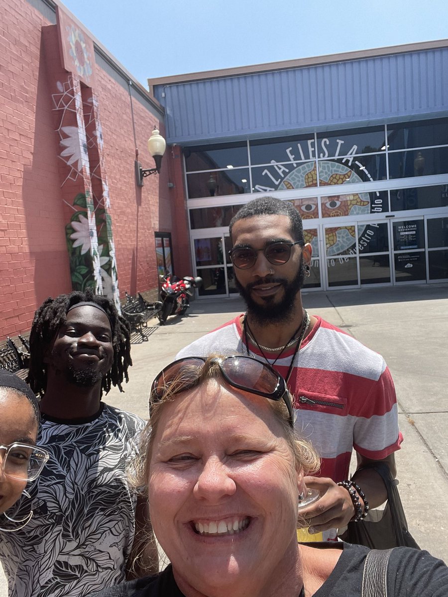 PriceCSRobotics's tweet image. A little team bonding friend trip to @PlazaFiestaAtl field trip w/our new team mates Mr Blackwell, chess and Mr Adomah, Spanish and , as always,  my partner in crime baby Braggs, art. We have a really awesome team this year!! @PBS_Atlanta @APSPrice @mrgreen3211 @myteacherSwint