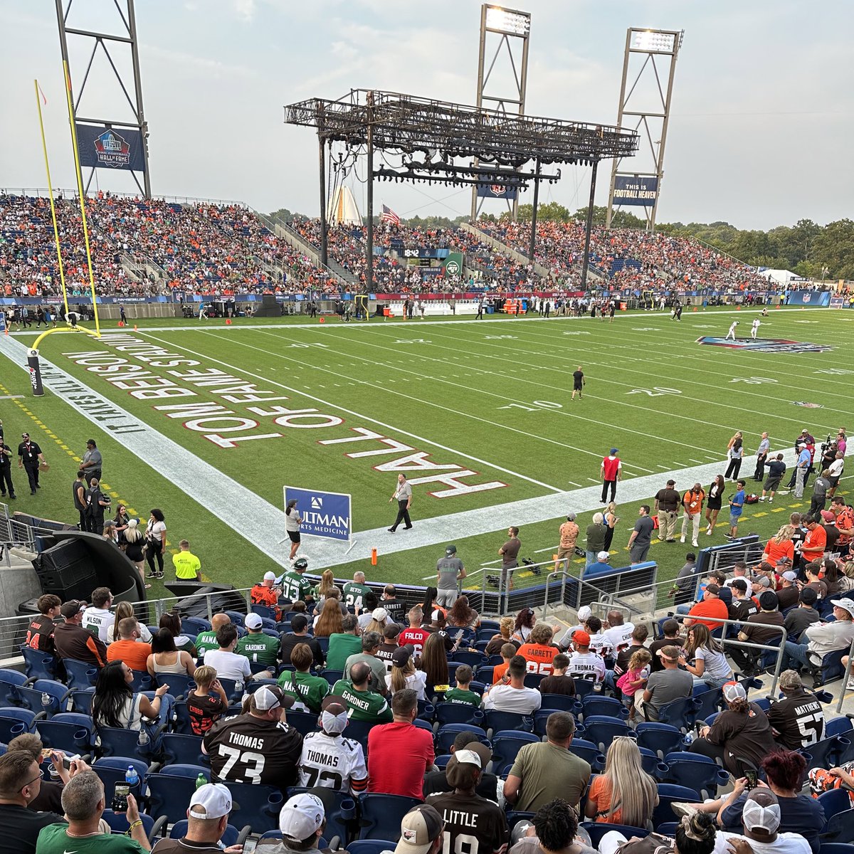 HOMAGE's tweet photo. Football Season is (almost) BACK! And Homage is on the ground at the @ProFootballHOF game. Pay homage to the legends of football. https://t.co/UD1xGRHRrV