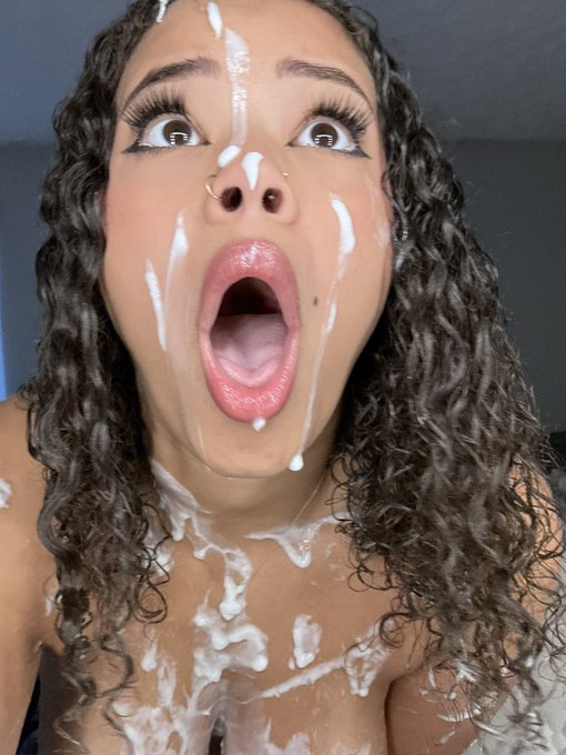 DM me for info on my Dropbox ;) anyone who buys tonight will get a free month subscription to my onlyfans<a href="/tag/onlyfansgirl"class="tags"><span>#onlyfansgirl</span></a><a href="/tag/onlyfanspromo"class="tags"><span>#onlyfanspromo</span></a>