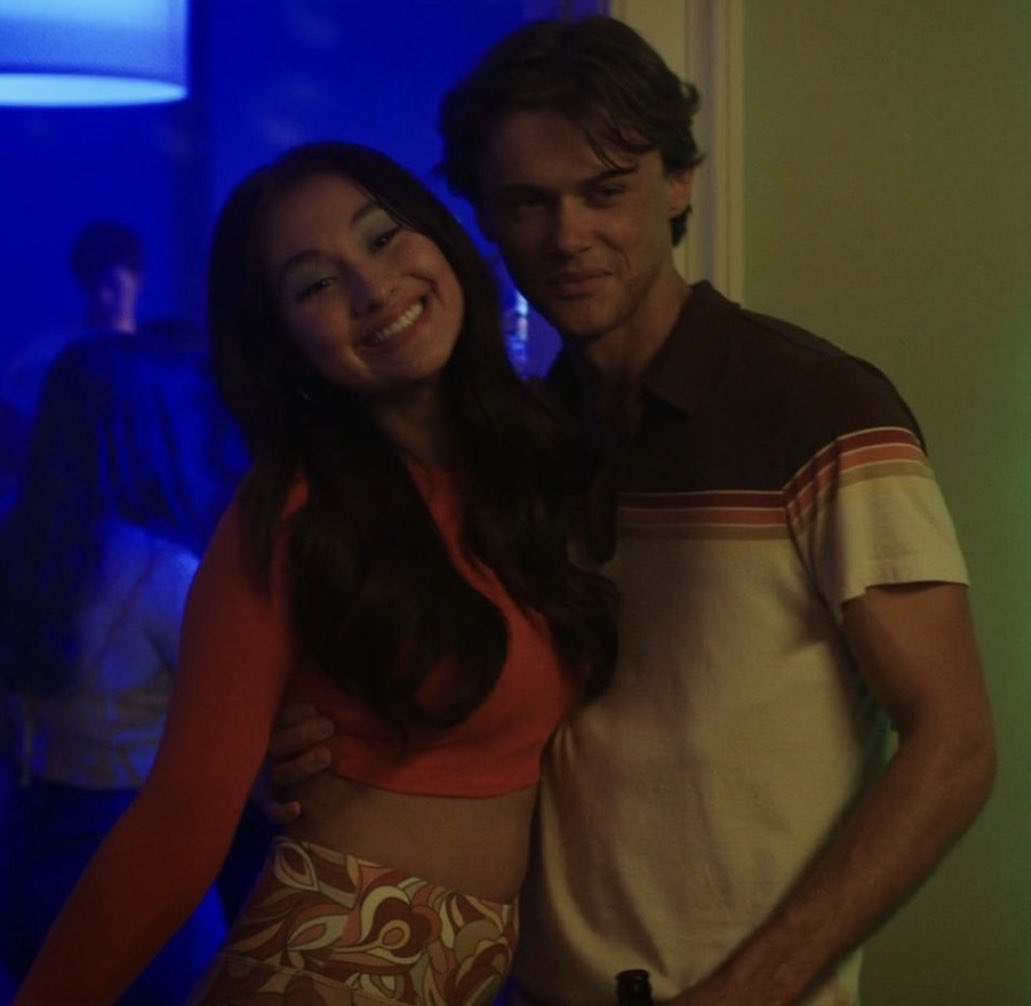 infinitewrlds's tweet photo. SORRY TO THE PEOPLE WHO DONT GET IT #TheSummerITurnedPretty https://t.co/GIfyaSPNam