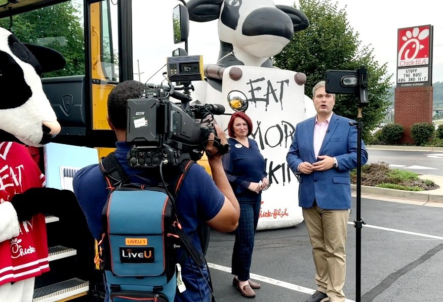 Thanks <a href="/ChristianWKRC12/">Christian Hauser</a> and Reggie for sharing <a href="/CFACINCYNKY/">CFACINCYNKY</a> Stuff The Bus story today! Supporting #NKY students us always a pleasure.