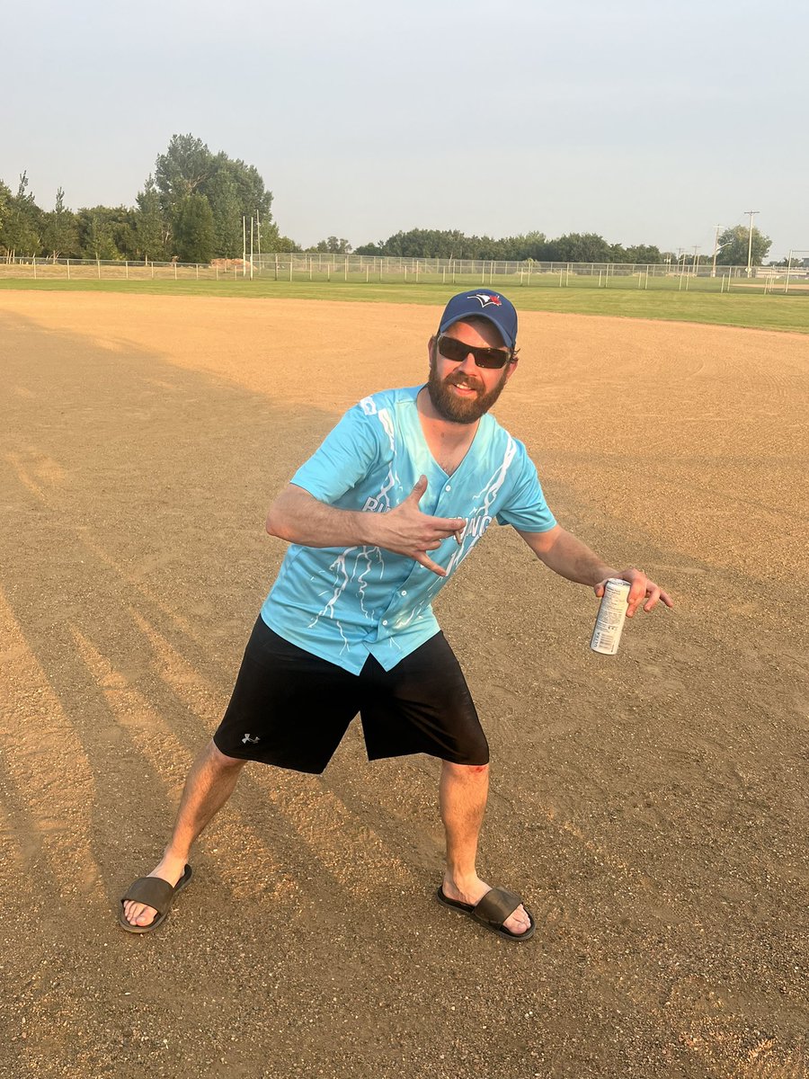 BudLightning23's tweet photo. Big W over Pitches be crazy tonight with a thunderin’ 26-7. Player of the game goes to Tebow with 5 catches tonight, guy even had the crowd honkin. Have yourself a nigh bud!!!! https://t.co/Oq8x9acZrz