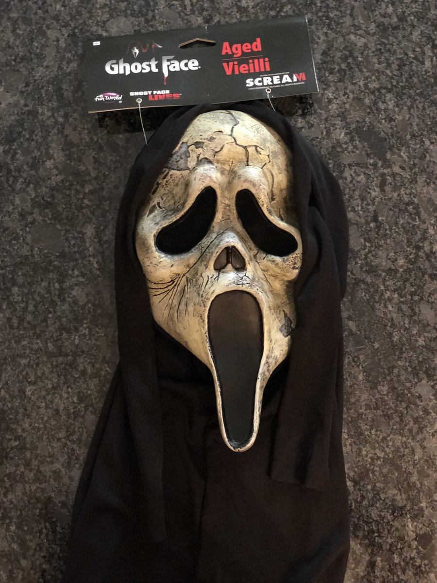 TheLastToyStore's tweet image. For everyone wondering what the NEW, Ghost Face ®️ Aged Masks look like in person…here they are!! 🤩 

👉🏼 thelasttoystore.com/ghost-face-age…

#ghostface #scream #funworld #masks #horrormovies #ghostfacelives @RJTorbert
