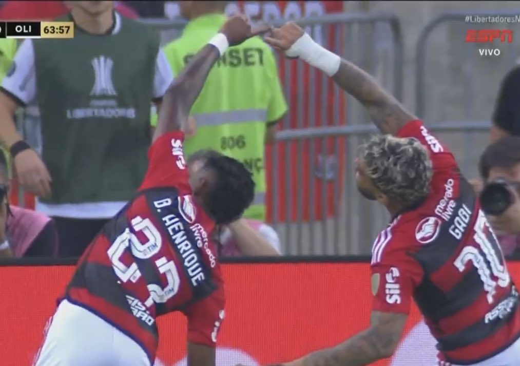samengo_ofc's tweet photo. Chegaram uns, saíram outros, mas vocês q sempre serão lembrados em minha memória https://t.co/E2k5UquKRd