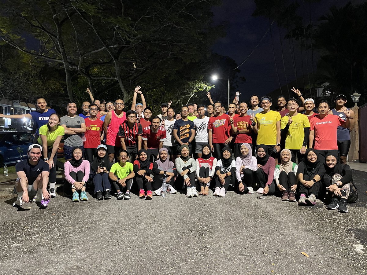 ajezzzzzzz's tweet image. Running all the way second half mengejar @Xubeyr88 

#445AMSession @KyserunKrew