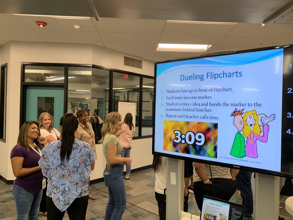 Vista Verde teachers engaging in collaborative structures to get ready for a great school year! Go Cougars!
@ValVerdeUSD