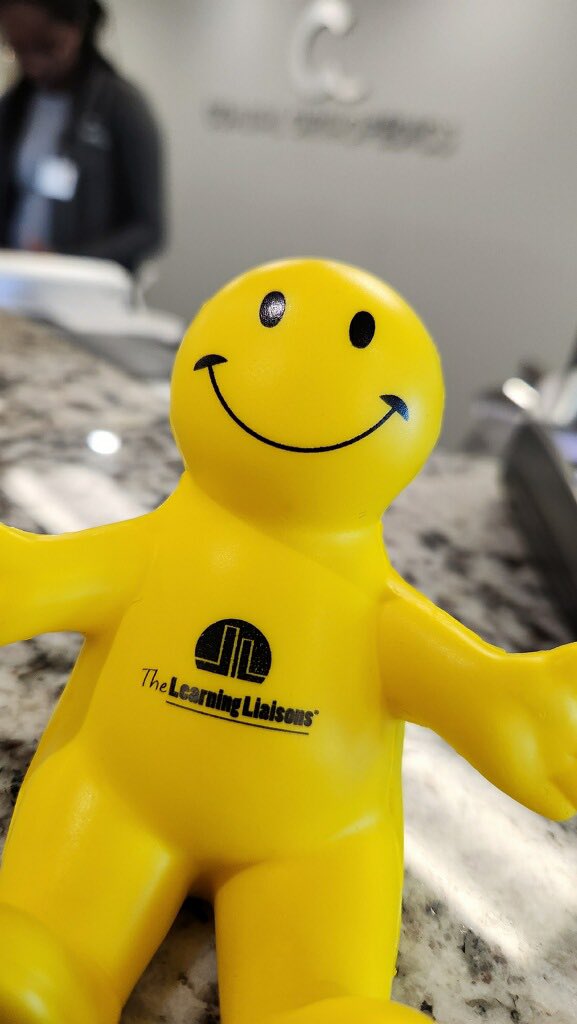 Little Yellow Guy tweet media