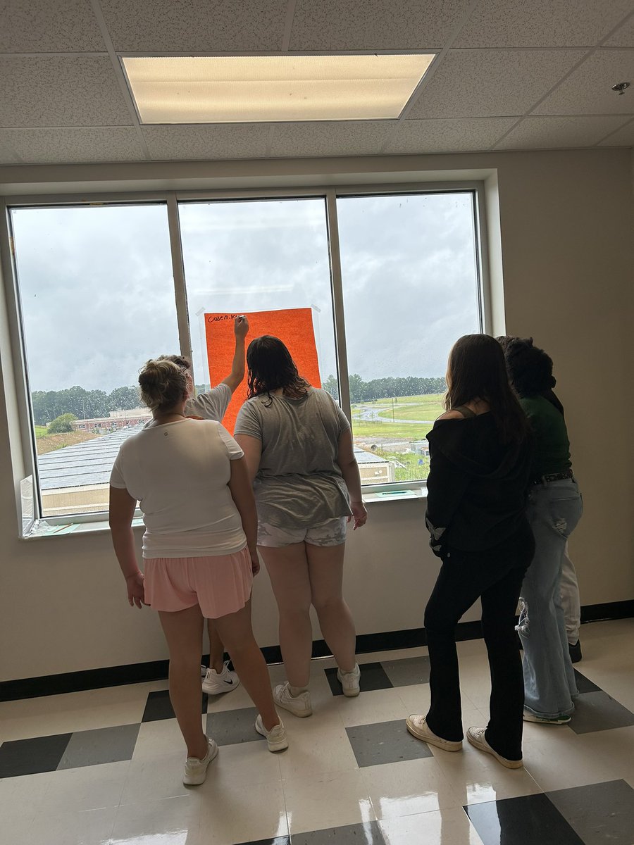 MsConradELHS's tweet photo. Students completed their first JPA of the year today with a hero sort. Some great conversations and critical thinking occurred. I’m loving all my new students and excited to see them grow. @BASABlazers @CLASE_UGA https://t.co/l9gCWY71o8