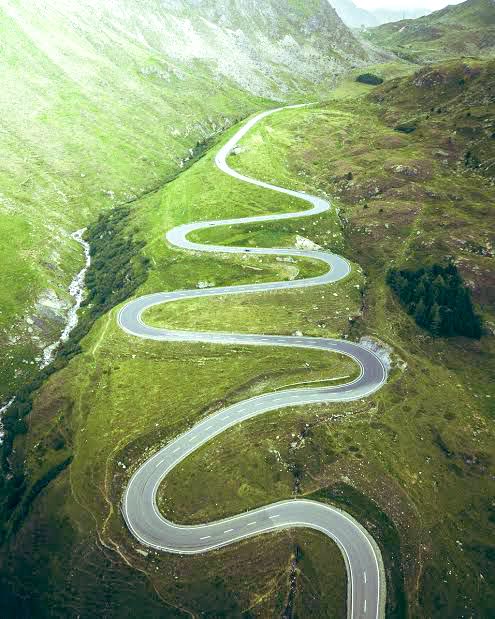 Success is not linear !

What a beautiful depiction of our journey towards life 🙏🏻 👏🏻