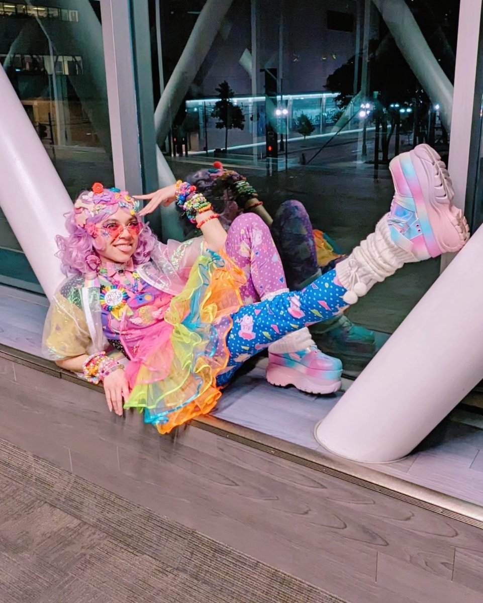 FrostyOreos's tweet photo. Happy belated International Decora Day!!! #decorafashion #jfashion #harajukufashion #internationaldecoraday 🌈✨🌟💖 https://t.co/QS72jx28AF