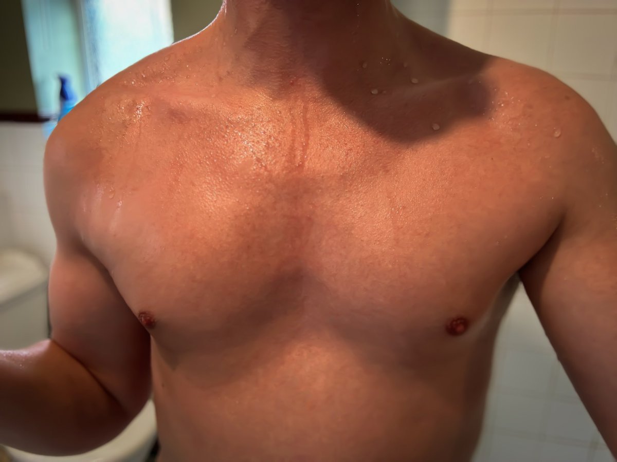 JamesP_OF's tweet photo. Chest day 🫶🏼 https://t.co/wOqEJsGzbT