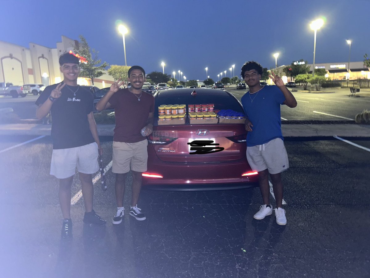 Alfred De Leon tweet media