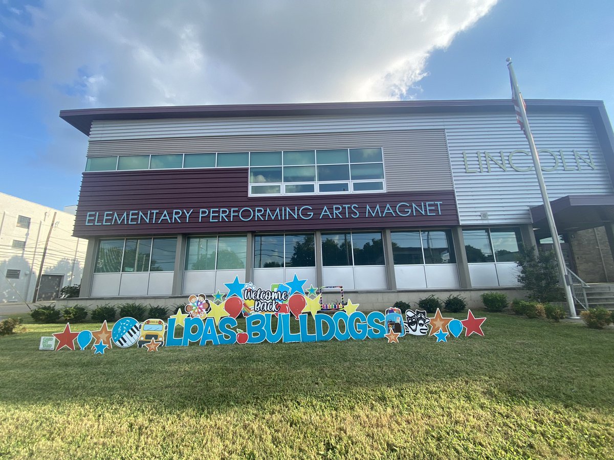 Can’t wait to see our Bulldogs at the Back-to-School Bash on Friday, August 4, 5:00-7:00!