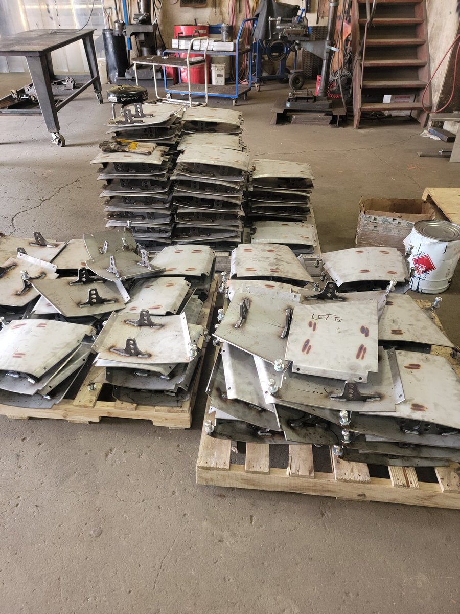 dave_wipf's tweet photo. Macdon stainless steel skid plates .available outside and centers. Please retweet. Contact Dave  7803365733. https://t.co/gabrJvQKs5