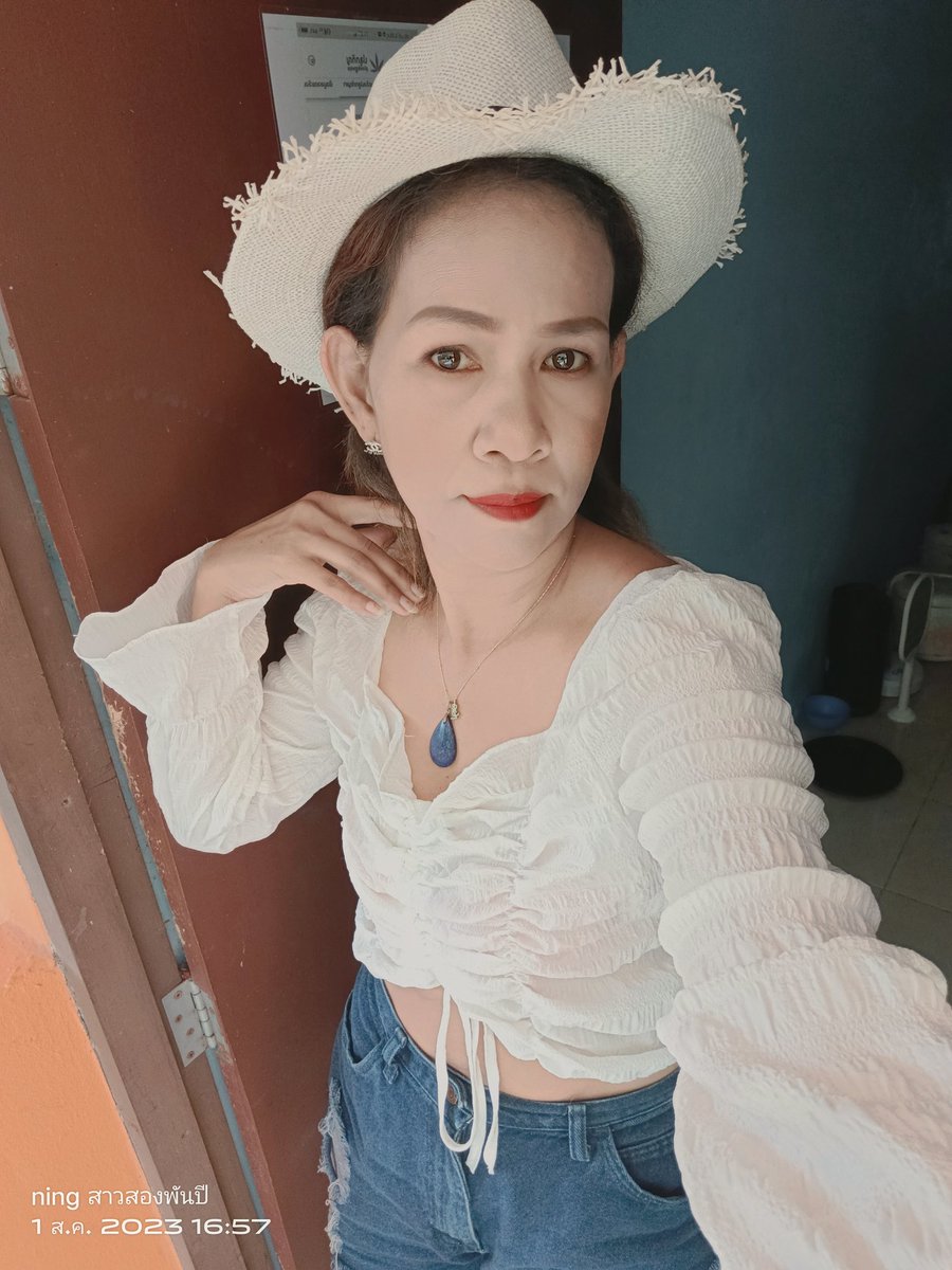 PMeepoh's tweet photo. วันหยุดไปเที่ยวไหนกันดี https://t.co/fUQRgZlvLt