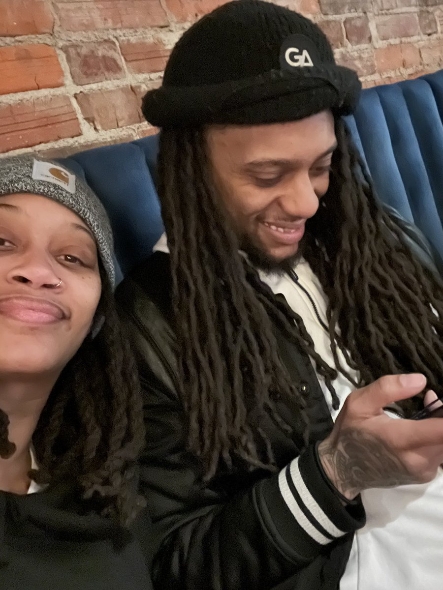 kC🤞🏽 tweet media