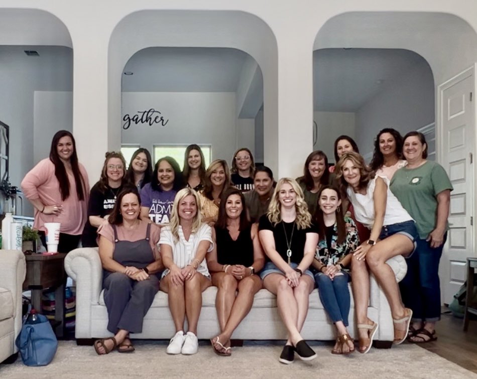 ashleyldjackson's tweet image. This ILT is ready to ROW! We’re ready for the 2023-2024 school year! @KristaMoffatt @DrChapmanCISD #comalisd #thisishowwerow #togetherwethrive