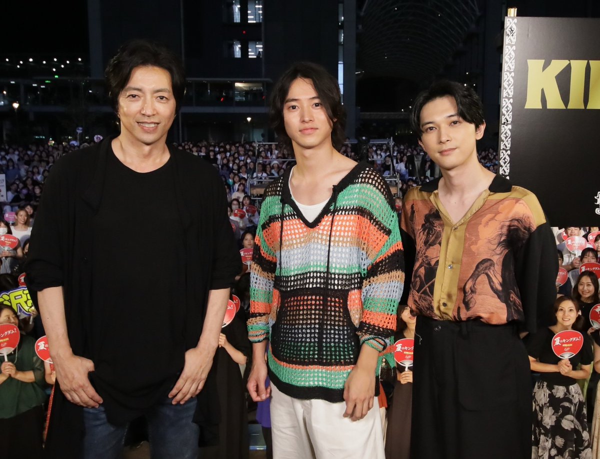 cinemarest1103's tweet photo. #山﨑賢人 #吉沢亮 #大沢たかお

日本列島縦断！！
“中華統一”ならぬ“日本統一”
ツアーのラストを飾った地は？

山﨑「信は、今回100人隊の隊長でしたが、今日2000人以上の方々を見て、天下の大将軍の景色ってこんな感じなのかな？と思ってすごくパワーを貰えました」

▼ 続きはこちら
https://t.co/FOhO2d0oWO 

#キングダム運命の炎 
#キングダム全国舞台挨拶ツアー 
#いま運命が動き始める 
@kingdomthemovie 
@ryo_staff 
@Takao_Osawa_