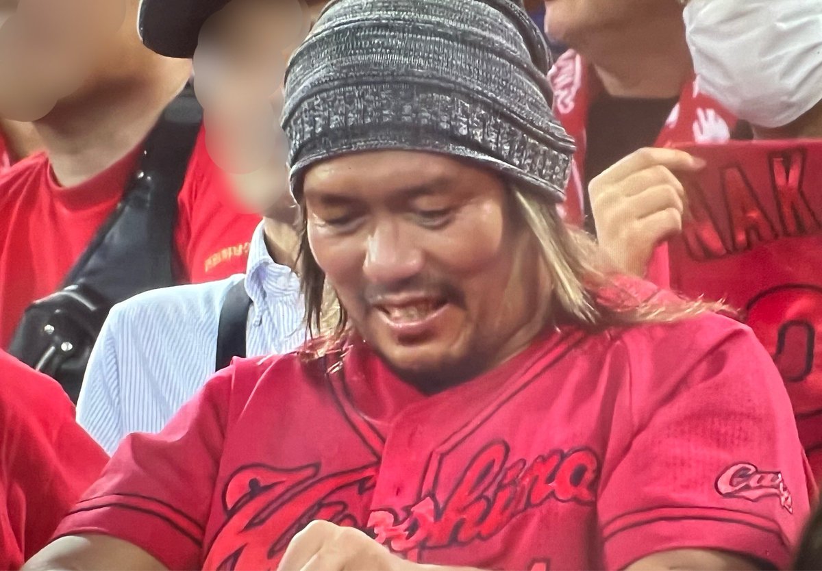 s_d_naito's tweet photo. [LOS INGOBERNABLES de JAPON]

De la transmisión de "CARP" de ayer.

昨日の“CARP”中継より。

Gracias encontrar.

見つけてくれてありがとう。

Después…

あと…

También encontré un amigo.

友達も見つけました。

Gracias amigo.

ありがとう友達。 https://t.co/qJ8DEdR9gk