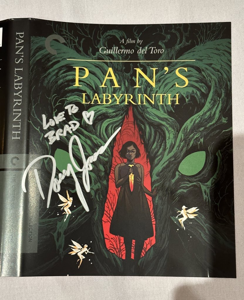 Had the opportunity to meet the incredible <a href="/actordougjones/">Doug Jones</a> today at #STLV. He’s done amazing work across his career, including @gdtreal’s Pan’s Labyrinth - one of the greatest films of all time. Loved getting to chat with him and get my @criterioncollection blu-ray signed.