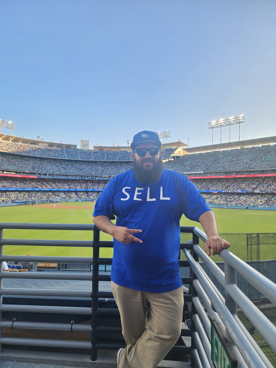 SELL THE TEAM 
#SellTheTeam