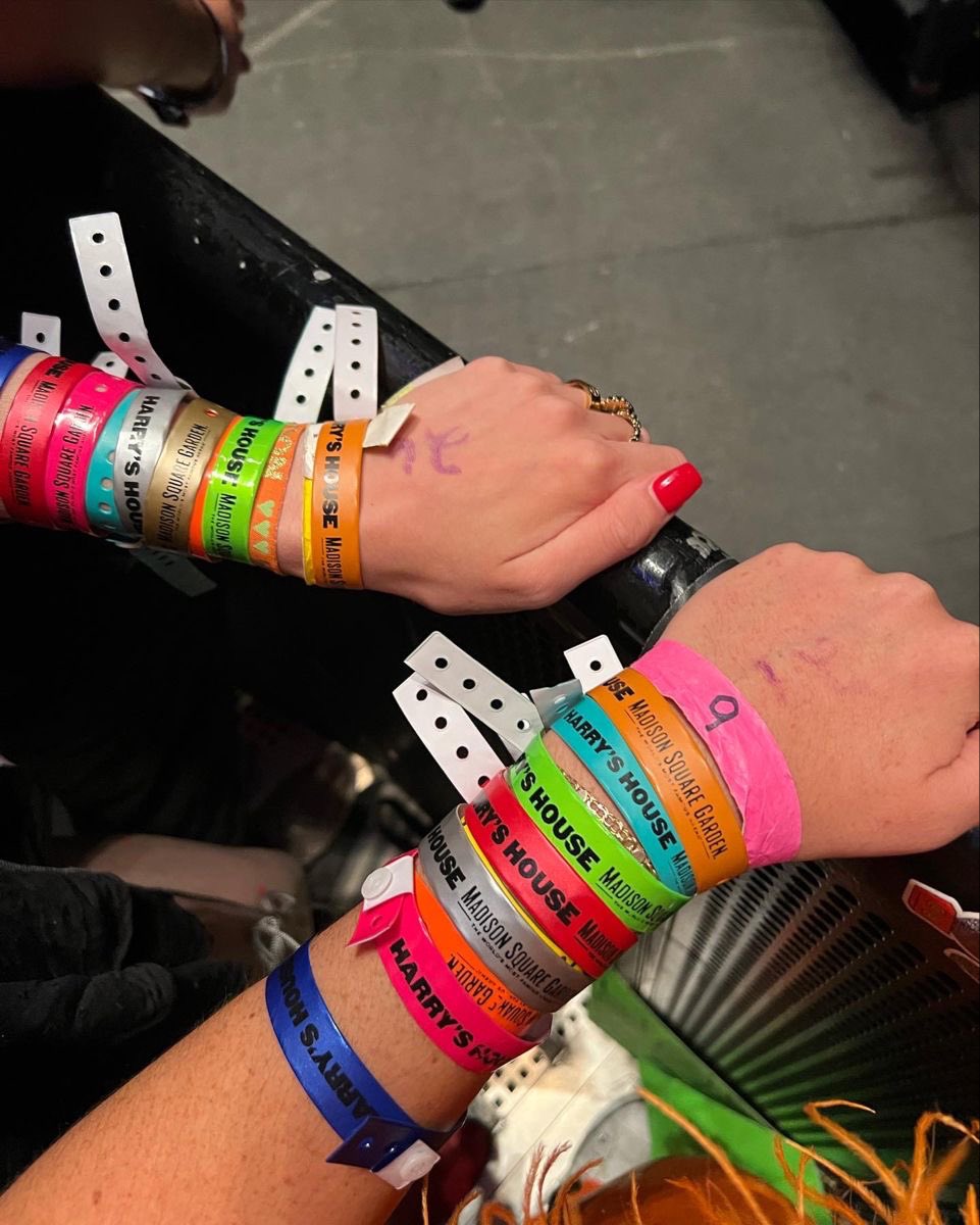 rt to get barricade for you next concert!