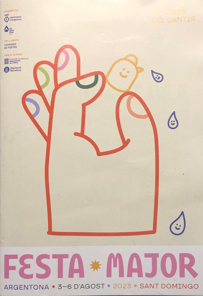 Avui celebrem la 73a Festa del Càntir d'Argentona. Posta de càntirs, benedicció de les aigües i dels càntirs de la Nani Marquina, jocs, aixecada i nou càntir gegant d'artista!
NO HI FALTEU!!!