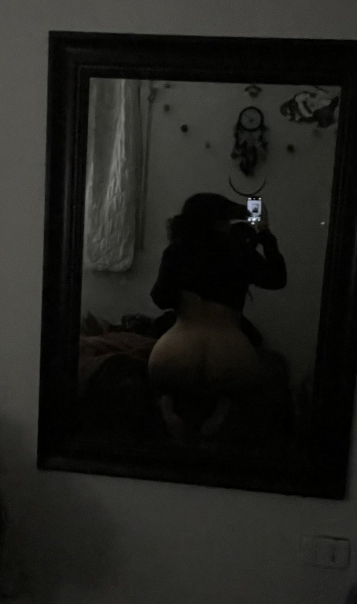 medussssv's tweet photo. un culito así no se encuentra en e-bay ❤️‍���
#fotografia #culo #culito #tokischa #toki #porn #fotodeperfil #rosalia #KarolG #CuloTragón #lechita https://t.co/NH16yNqSYM