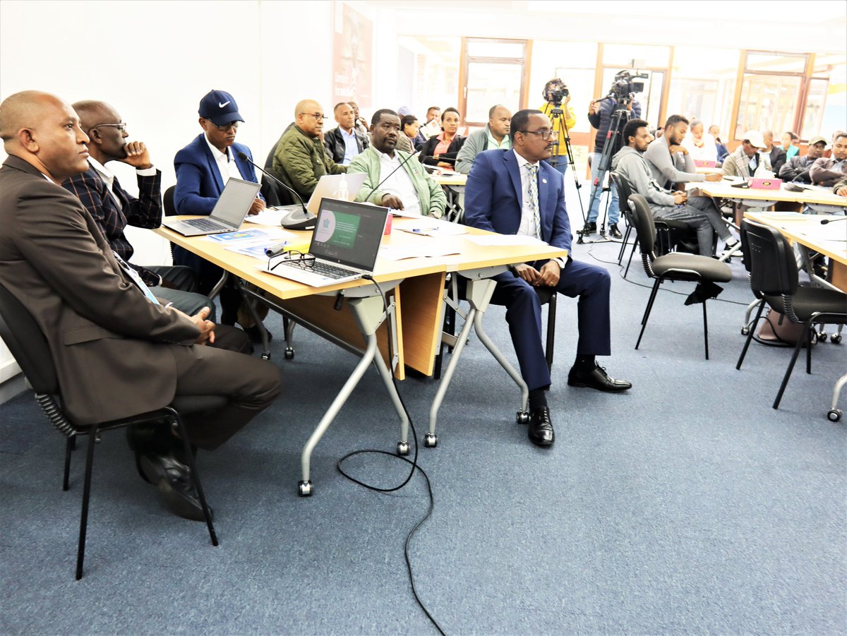 FAOEthiopia's tweet photo. #GoingOnNow: High-level Multipartner Event - Strengthening of the teff value chain in @Ethiopia through the promotion of best practices for enhanced production and productivity │ One Country Once Product (OCOP) Project – @FAOEthiopia in partnership with @MoA_Ethiopia. https://t.co/m1IZa7bdpW