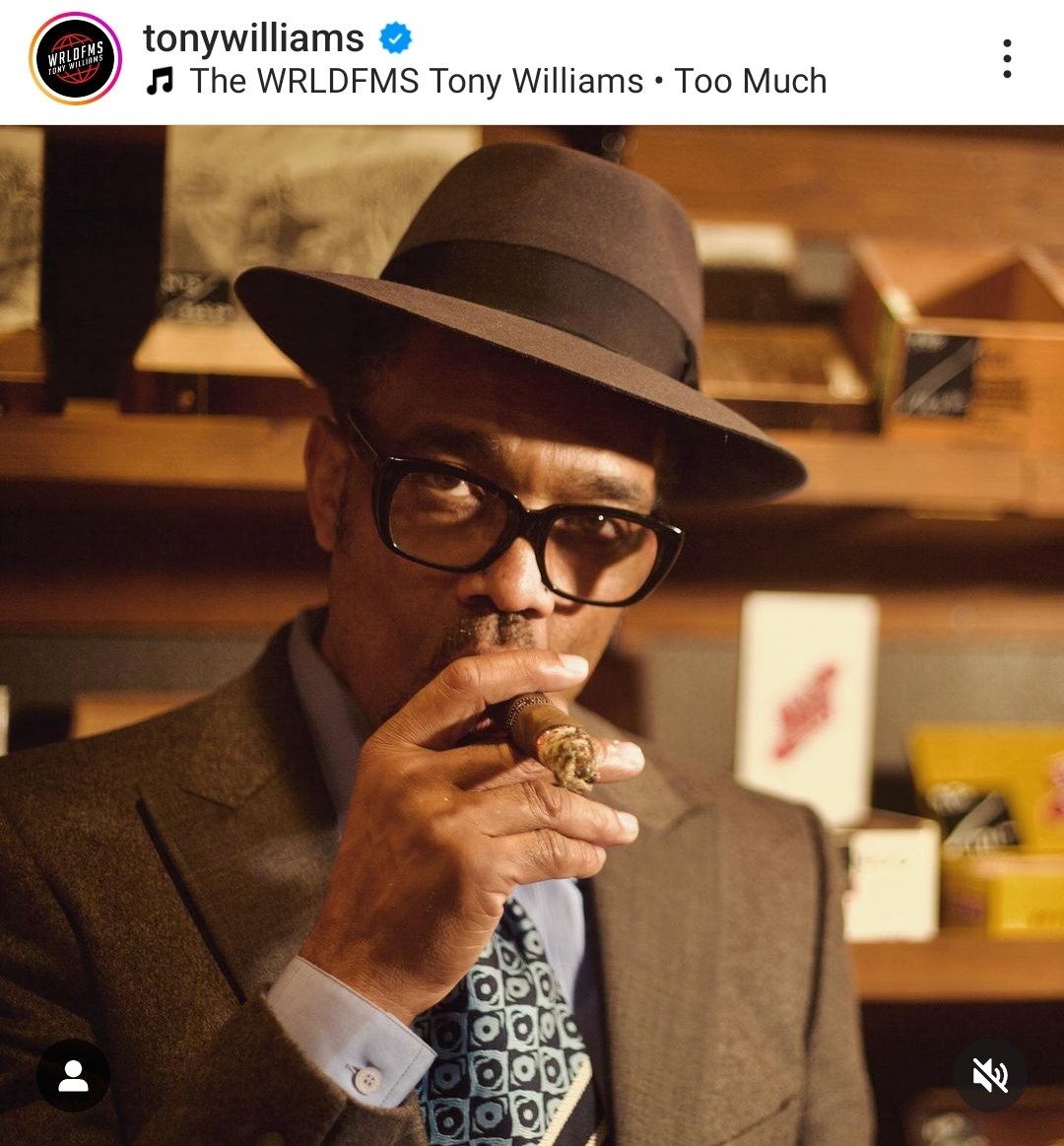 Favorite vocalists on hip-hop records

You never know you need them , but when they jump on the beat, you realize that they were the missing ingredient 

<a href="/KayGizmSoul/">𝐊𝐀𝐘𝐆𝐈𝐙𝐌 𝐒𝐎𝐔𝐋</a> <a href="/TWFTonyWilliams/">Tony Williams</a>