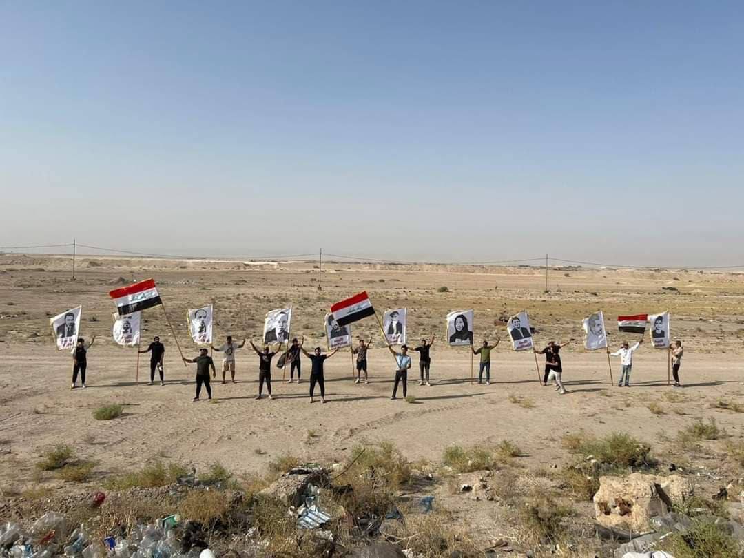 عاجل : استمرار قطع مدخل البصرة على متظاهرين المحافظات وانباء عن توجه وفد من عشائر ومتظاهرين البصرة لفتح المدخل والسماح لمتظاهرين المحافظات بدخول البصرة .
#حيالله_اهل_الغيره