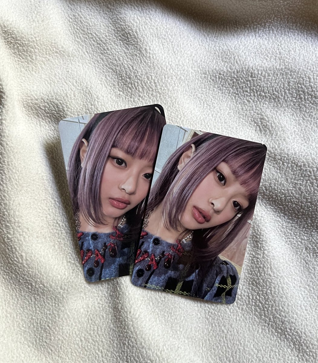 pajiscope's tweet photo. 👛 #pjscosells • wts lfb newjeans ph  .ᐟ
        ⤷ omg hanni pc set - ₱200

— all onhand &amp; in good condi, x sensi
— rush selling ; reply or dm to claim
— prio payo or reservation

t. weverse message card wv mc photocard bangs https://t.co/SCsoC87vZU