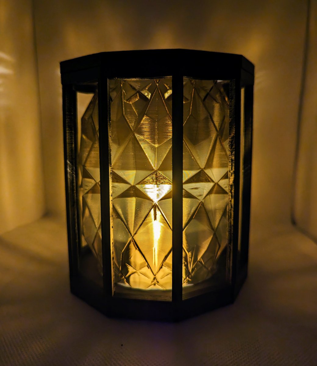 ArKay_Prints's tweet image. Anyone like lanterns? 👀👀
Stls free on @Thangs3D if you dooo
thangs.com/mythangs/file/…
Designed using @tinkercad #codeblocks - seriously try it out, it's so much fun!!
Printed on @Creality3dP #Ender3 in @filamentive Matte Black and @FILO_ALFA Tigre