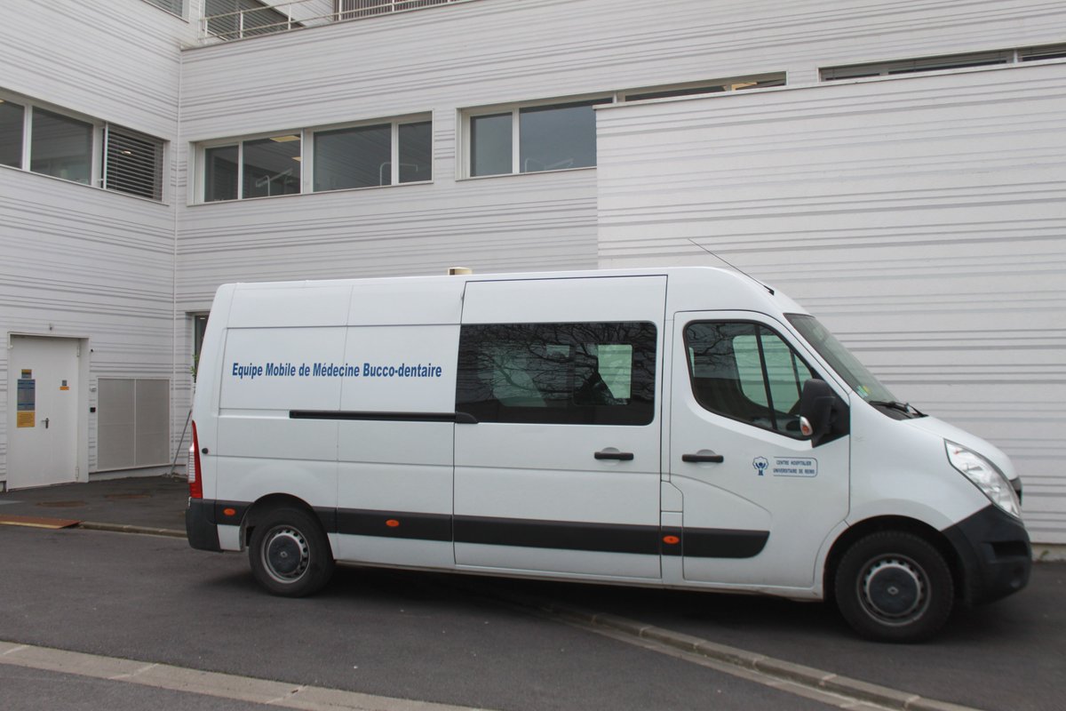 L'équipe mobile bucco-dentaire du <a href="/CHUdeReims/">CHU de Reims</a> : une offre de soin dentaire au sein des #EHPAD du territoire pour ceux qui ne peuvent pas se déplacer et lauréate du Grand Prix "Vers un hôpital Alzheimer Friendly » de <a href="/lafhf/">FHF</a> &amp; #FondationMédéricAlzheimer 👏 swll.to/u395eA