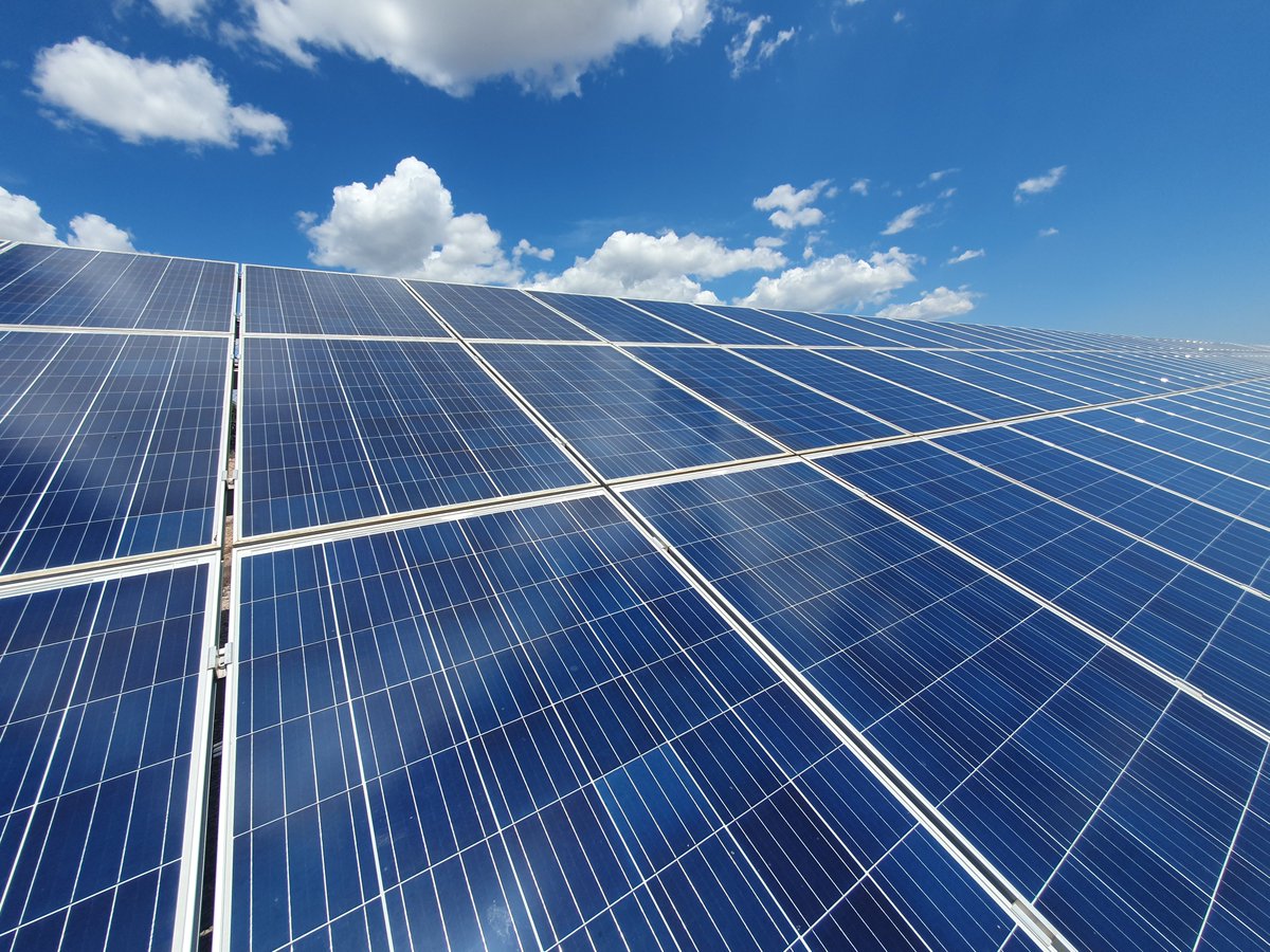 SolaQua wish all of you the best possible summer. Let the sunlight empower your body &amp; mind. SolaQua: accesibble, reliable and affordable solar irrigation for Europe and beyond. 
sol-aqua.eu/about/
#SolAqua #solarenergynergy #EuropeanUnion #H2020 #europa #solarirrigation