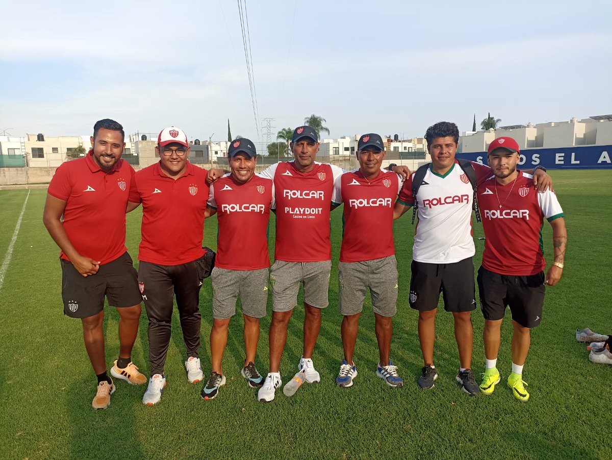 ClubNecaxa's tweet photo. Nuestras categorías #Sub14 y #Sub15 se clasificaron este jueves a la Gran Final de la #CopaChivas, donde el día de mañana buscarán el título ante @Chivas Gigantera y @TolucaFC, respectivamente.

¡Éxito, Rayos! 💪

#HechoEnNecaxa ⚡️ https://t.co/AfmuiF4B9w