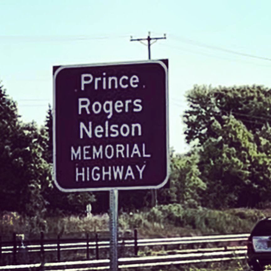 THE PRINCE ROGERS NELSON MEMORIAL HIGHWAY SIGNS ARE UP! 💜