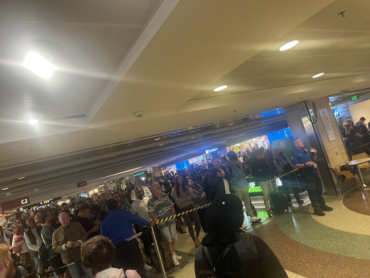 jurovich's tweet photo. Terminal C blocked at SeaTac #seatac #tsa https://t.co/lAz75jTgMn