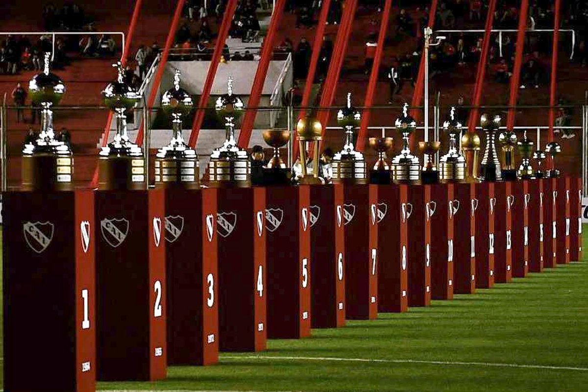 "se que volveremos a ser... Lo que una vez fuimos..."

Feliz 119 años, amor de mí vida ♥️