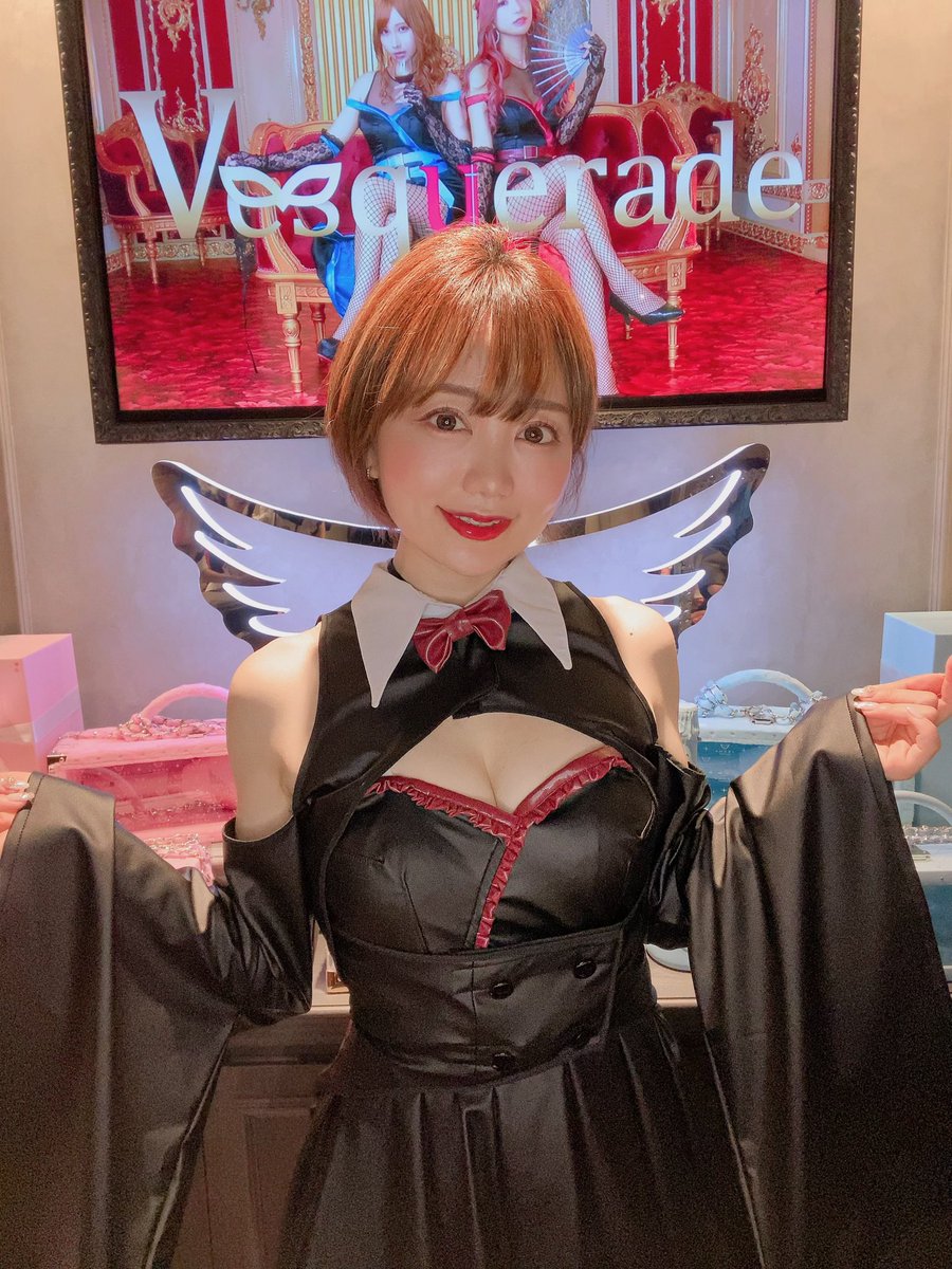rose_dancer0221's tweet photo. かえるちゃん @0910kaeru プロデュースのコンカフェ🍸♠️♥️♣️

Vesquerade @vesquerade 
✨本日8/4(金)18:00グランドオープン✨

店内も衣装もとっても可愛かったよ🐰
みんなぜひいってみてね〜♥️

📍東京都渋谷区宇田川町13-9 KN渋谷2ビル6F https://t.co/8nhYrtGQwr