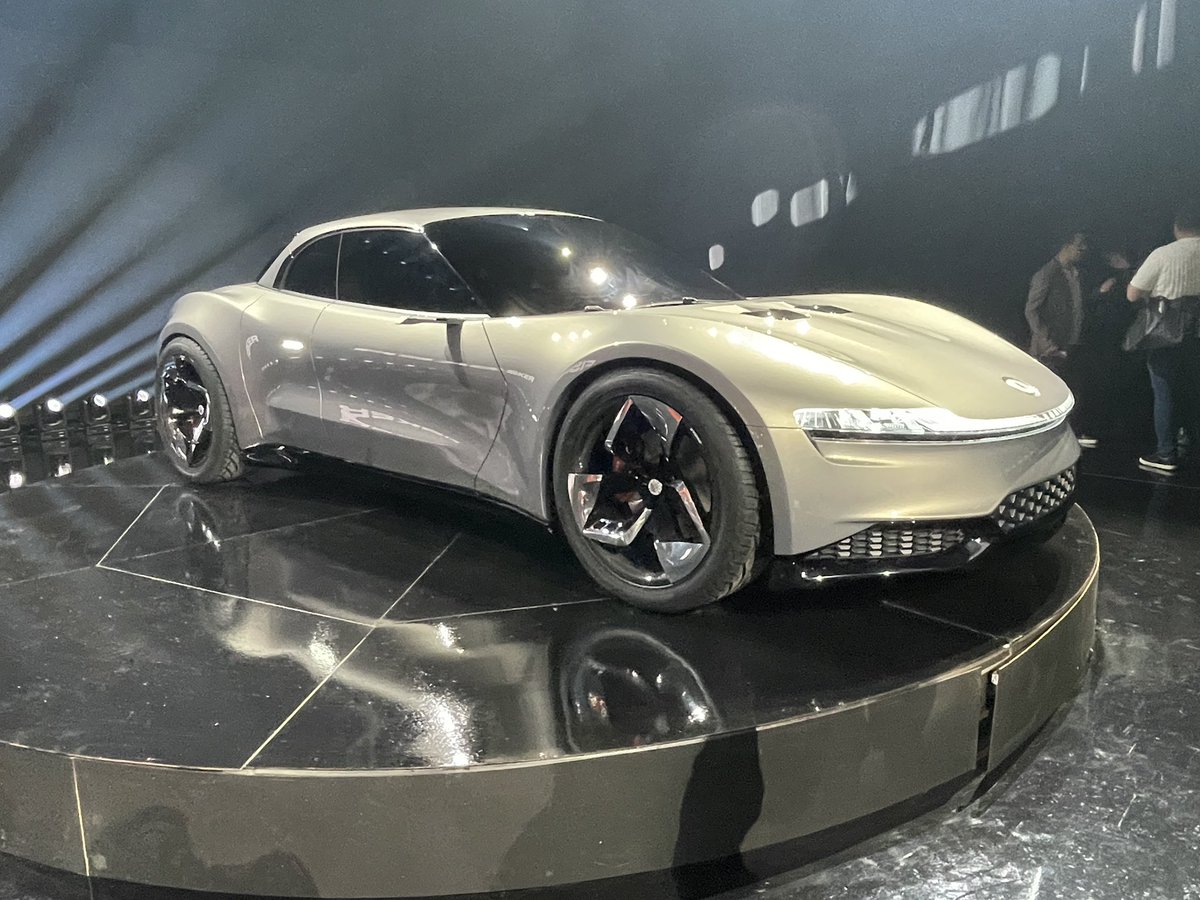 SteveFowler's tweet photo. The Fisker family is complete. For now…
Joining the Fisker Ocean are the Pear, Alaska and Ronin.
What do you think? 🤔 https://t.co/uSnqBnwVqd