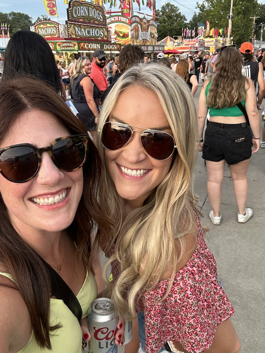 chelsea diehl tweet media
