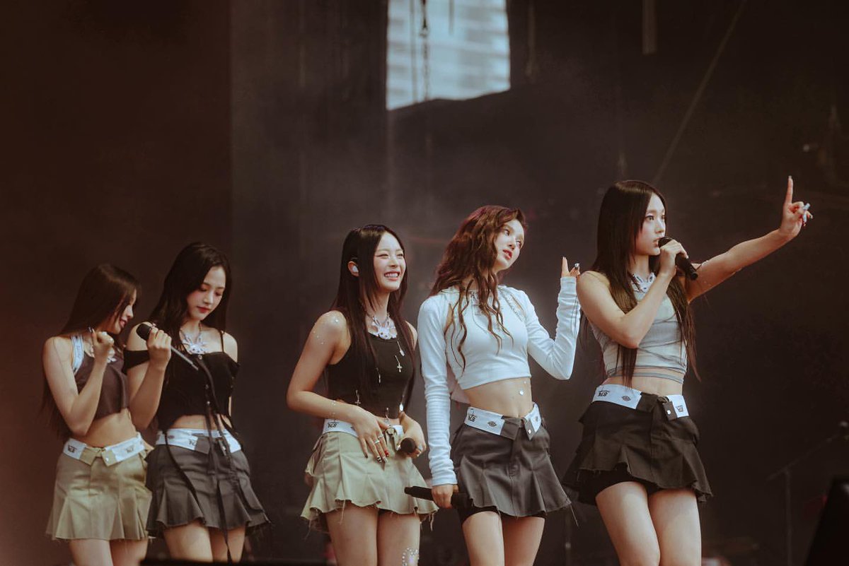 newjeans_loop's tweet photo. NEWJEANS AT LOLLAPALOOZA 
#LOLLAJEANS #Newllapalooza #Lollapalooza #Lolla #뉴진스 #NewJeans https://t.co/SawIZCpUYV