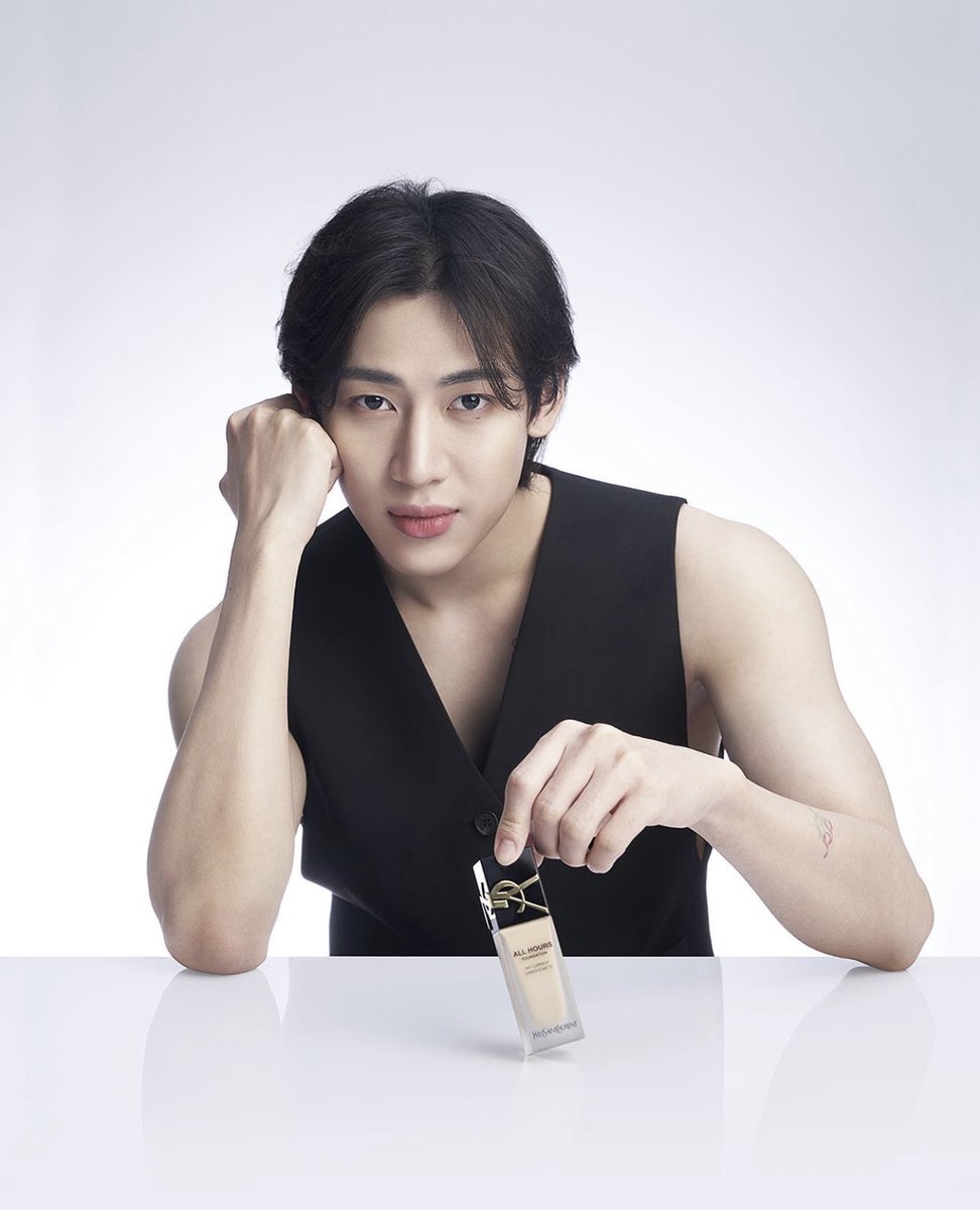 ParagonDepart's tweet photo. BamBam with YSL All Hours Foundation✨

ช้อปสินค้า YSL Beauty ได้ที่
📍Beauty Hall, Paragon Department Store 

#YSLBeautyTH #YSLBeautyTHxBamBam #YSLBeauty #AllHoursFoundation #BamBam #BamBam1a #BeautyHallThailand #ParagonDepartmentStore #TheMallGroup https://t.co/Z3vvbMoCaH
