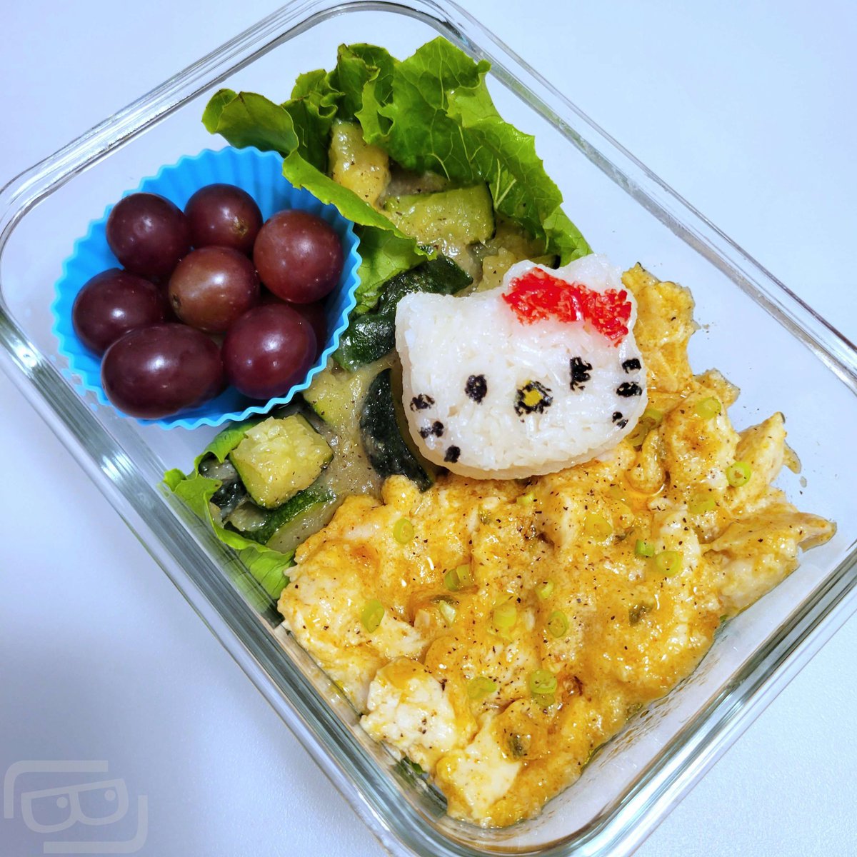 Lookout Lunch Box tweet media