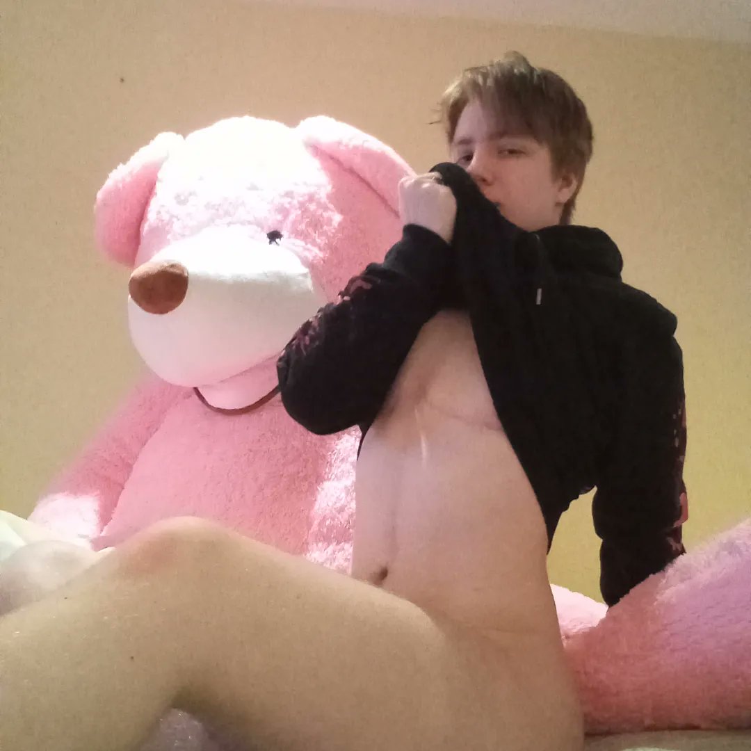 boycubus's tweet photo. Not new to #nsfwtwt 

♡ 20
♡ he/him
♡ bi (male+)
♡ Femboy (ftm)
♡ Switch (sub+)
♡ Hard kinks 
♡ Selling content 

↻ + ♡ to be mutuals <33 https://t.co/dSnqghGdCh