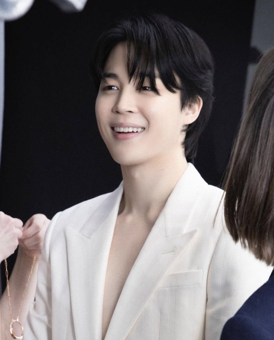 JiminGlobal's tweet photo. I have never seen a smile more beautiful than Jimin’s. 🥹❤️‍🩹 https://t.co/15n9ty3A8u