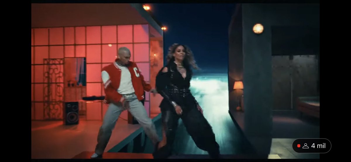 keepskip's tweet photo. The best collaboration of the year @ciara x @chrisbrown 
“ How We Roll “ 🔥 https://t.co/22V4xPV7Vj