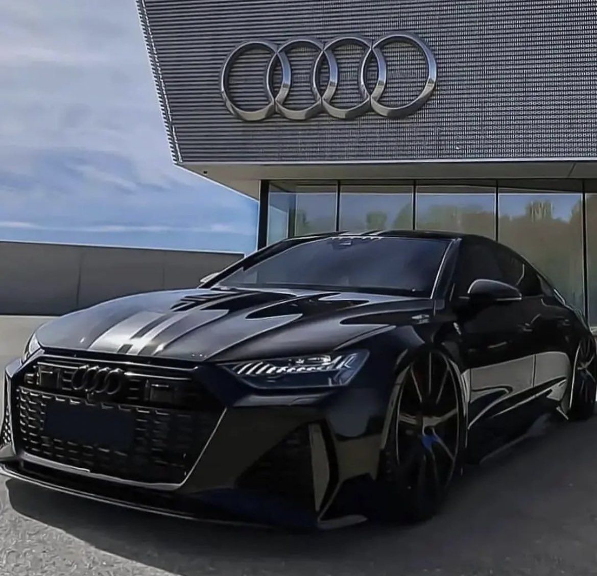 LuxuryCars365's tweet photo. Audi RS7 ♠️ https://t.co/zMrITsZZUp