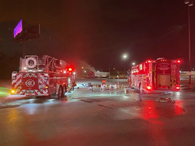 hcsotn's tweet photo. Important Notice:  1st Responders are currently managing a chemical fire at 482 McBrien Road near I-24. Due to the fire, a mandatory evacuation has been ordered for the residents within a half mile radius of the fire’s location. 

For more details visit: https://t.co/pkBWdoAdYC https://t.co/qNFkV1llK2